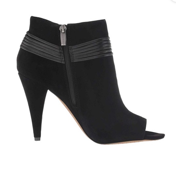 NEW Vince Camuto Annavay Suede Leather Bootie Size 9.5 - Picture 5 of 8